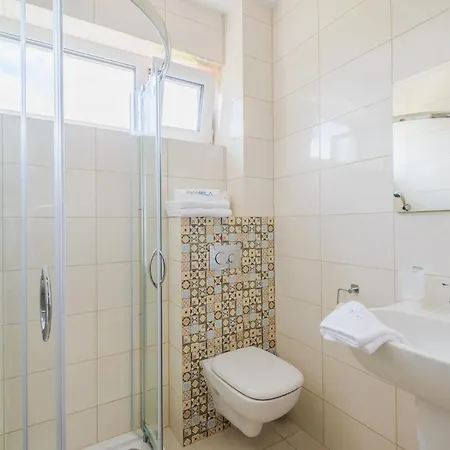 Piamola Zacisze ホームステイ