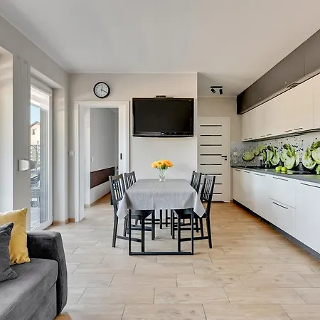 Piamola Zacisze ホームステイ